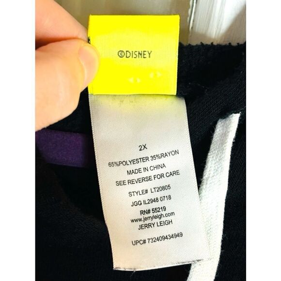 Women’s 2X Mickey Mouse “The One & Only” Cropped Black Pullover Hoodie - Picture 8 of 10